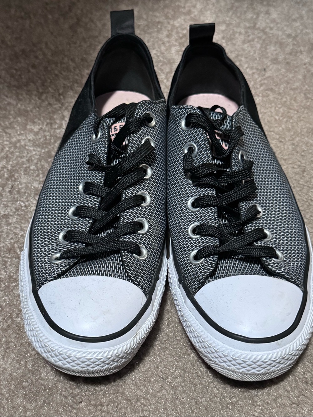Classic women’s Black Knit Low-Top Sneakers